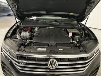 Volkswagen Touareg 3.0 TDI R-line  8Tiptronic