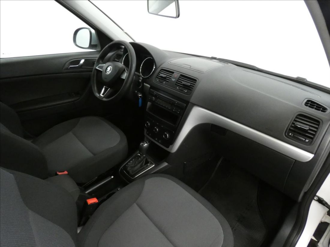 Škoda Yeti 2.0 TDI Ambition DSG SUV 4x4