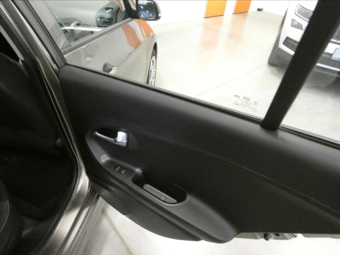 Kia Picanto 1.2 i  Automat Hatchback