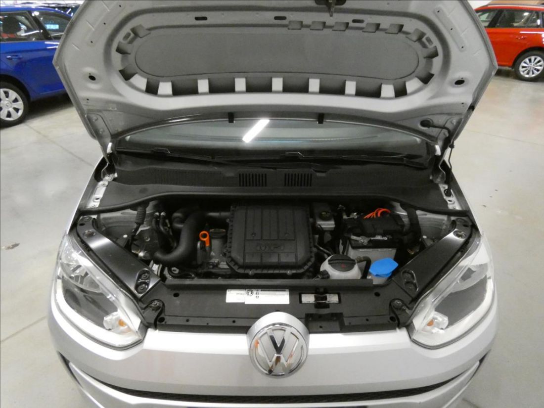Volkswagen up! 1.0 MPI DSG Move Hatchback