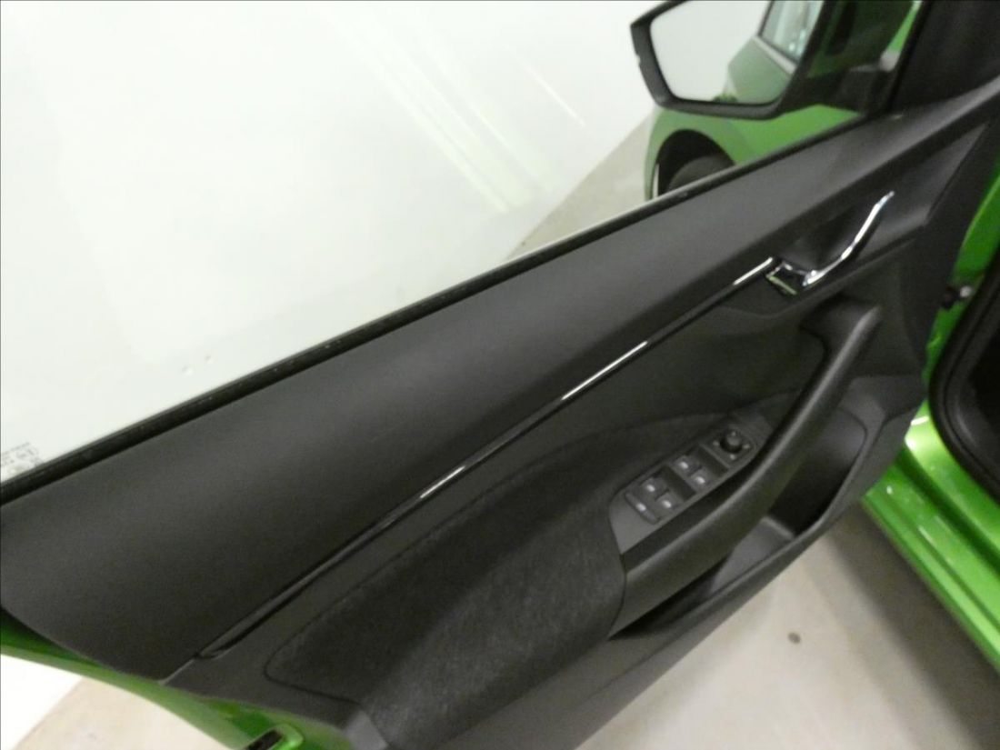 Škoda Scala 1.6 TDI StylePlus 7DSG Hatchback