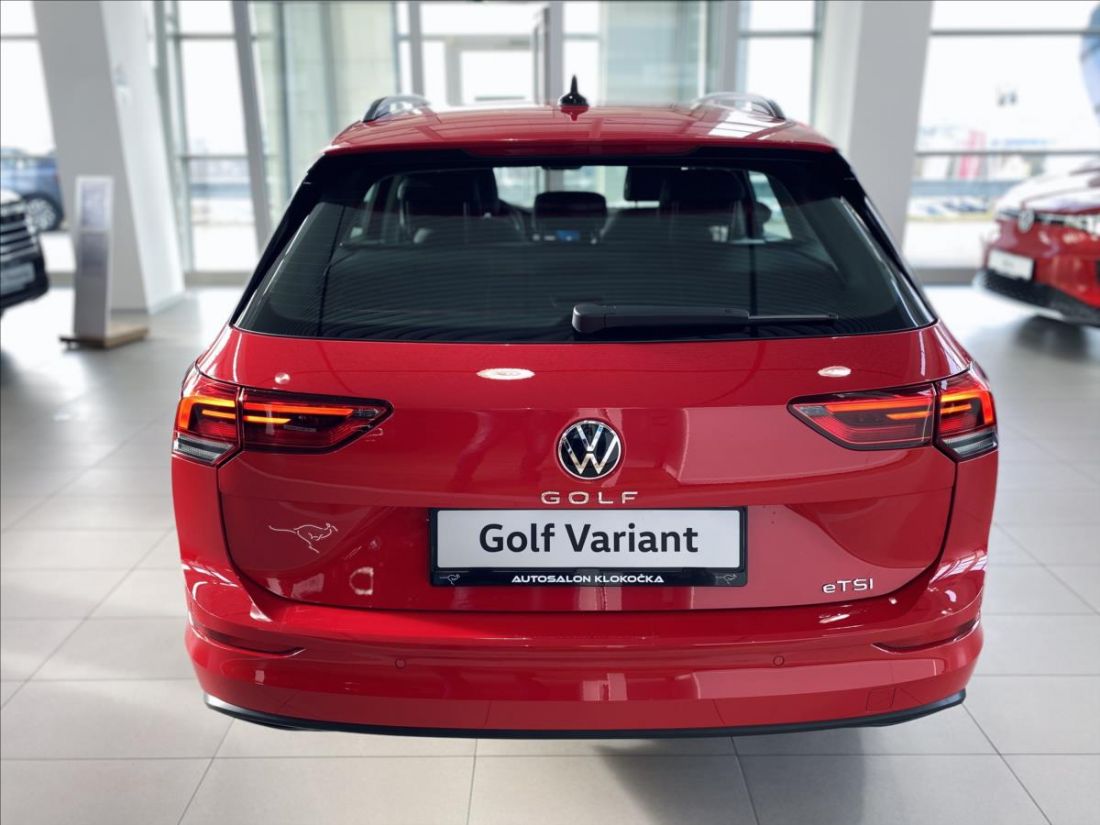 Volkswagen Golf 1.0 eTSI Life Variant
