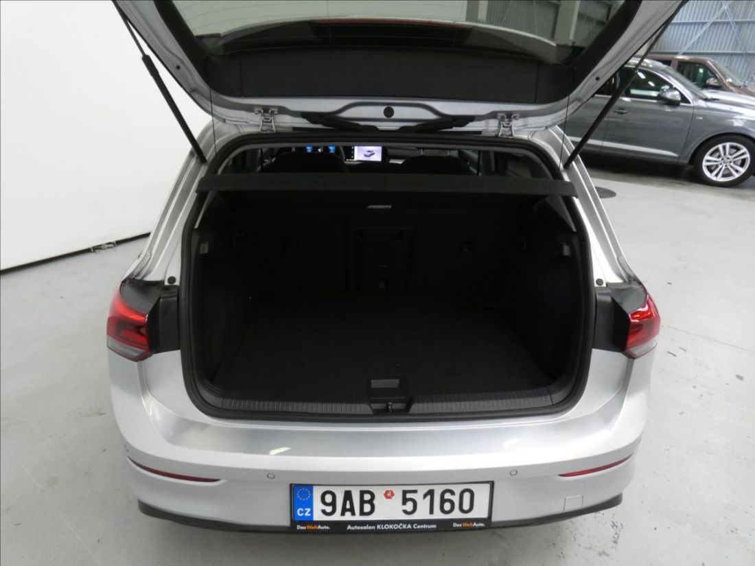 Volkswagen Golf 2.0 TDI DSG Life Hatchback
