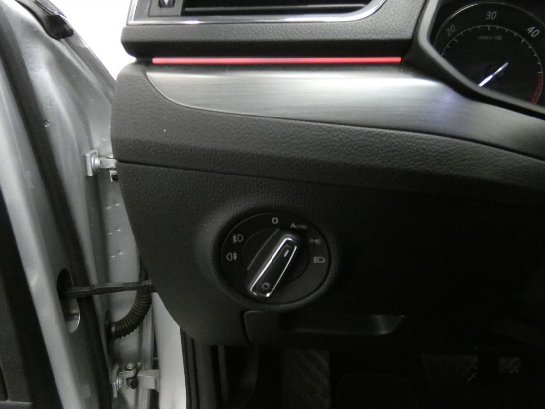 Škoda Superb 2.0 TDI Style Combi 6DSG
