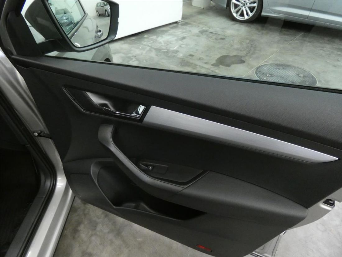 Škoda Karoq 1.6 TDI AmbitionPlus SUV 7DSG