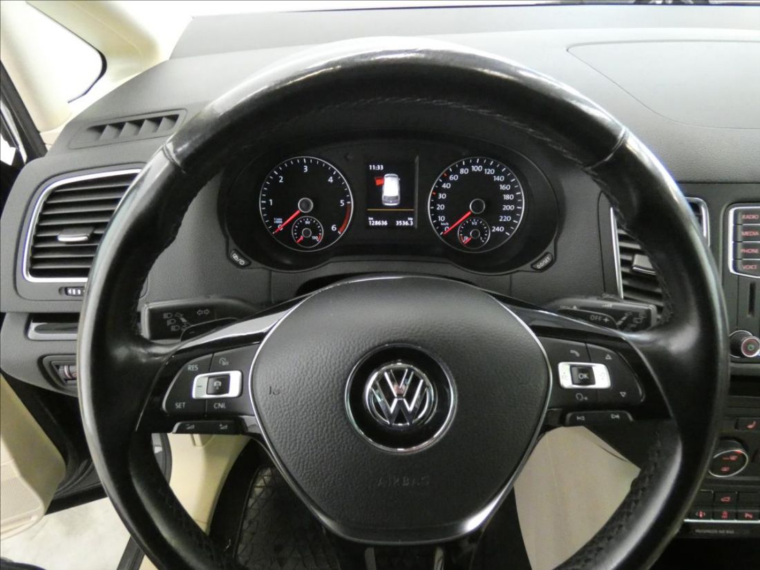 Volkswagen Sharan 2.0 TDI Highline 7DSG 4Motion