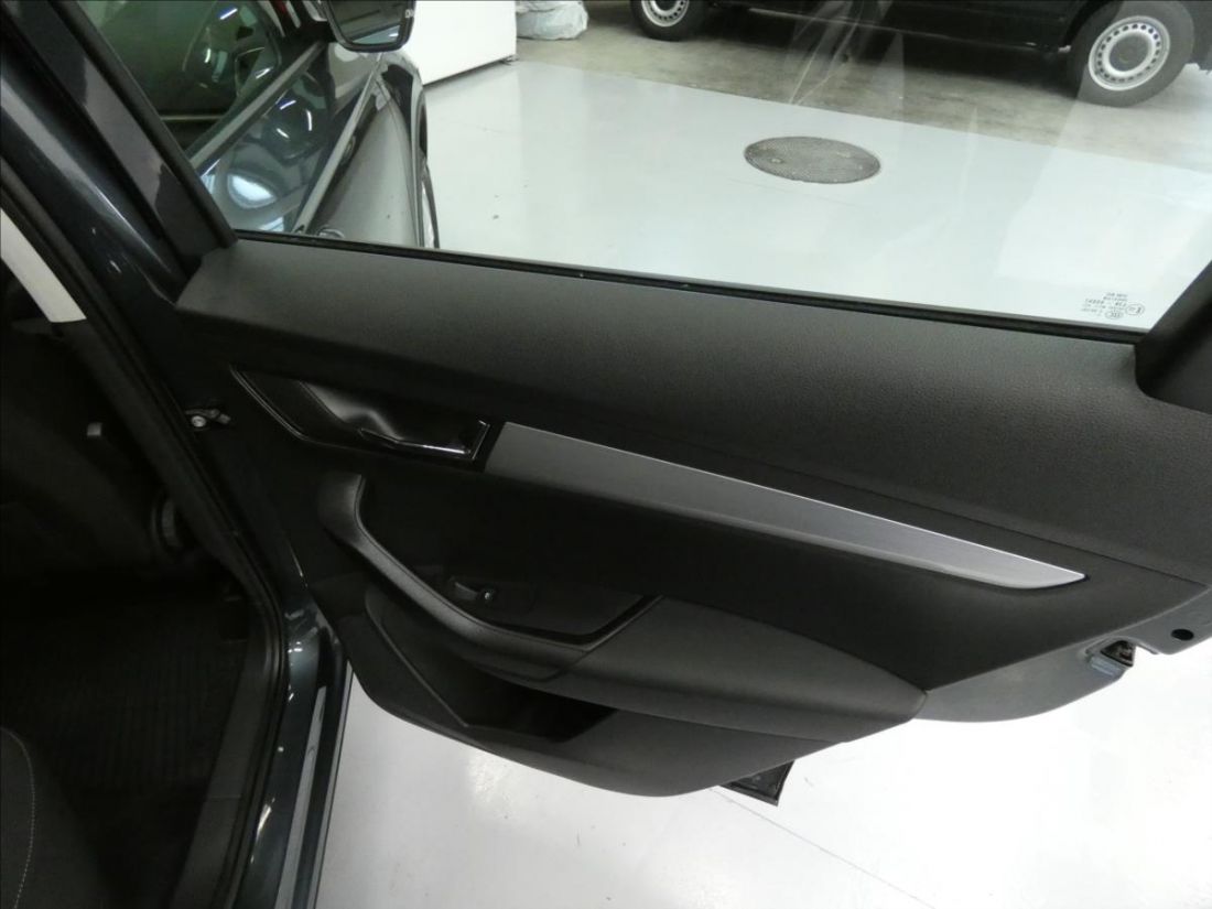Škoda Karoq 2.0 TDI 110kW AmbitionPlus SUV
