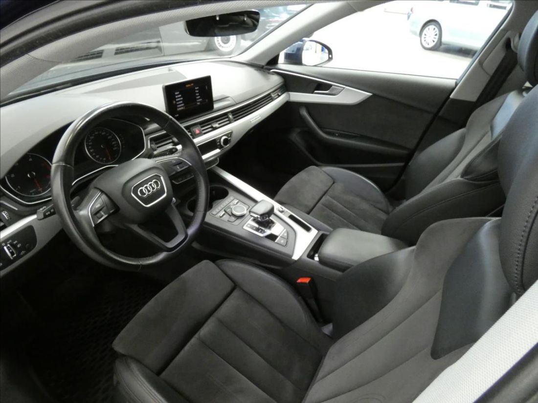 Audi A4 2.0 TDI Attraction 7TT Quattro Combi