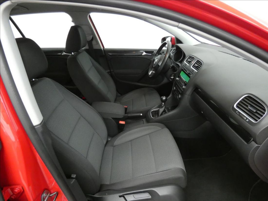 Volkswagen Golf 1.2 TSI ComfortEditi Hatchback