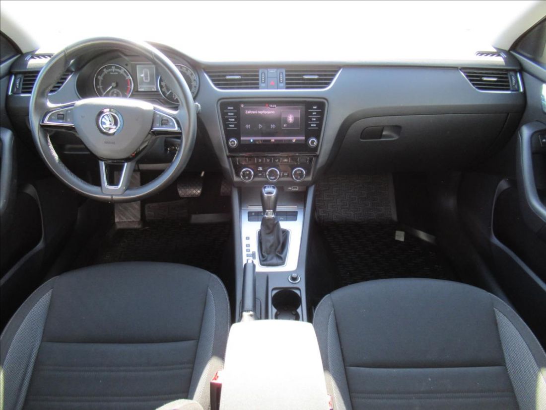 Škoda Octavia 2.0 TSI AmbitionPlus Combi
