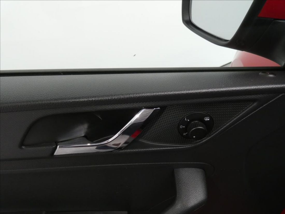 Škoda Rapid 1.6 TDI AmbitionPlus Liftback