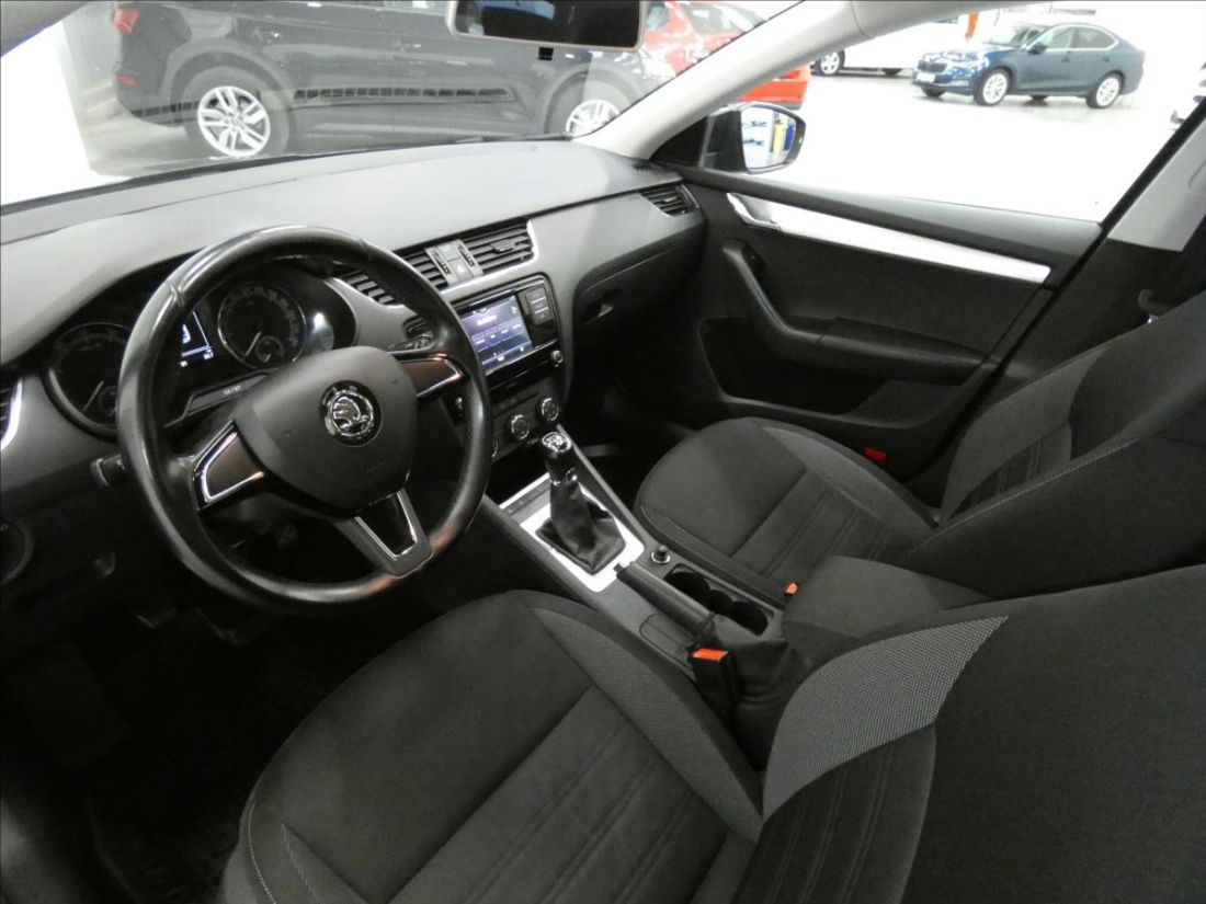 Škoda Octavia 1.4 TSI Ambition liftback
