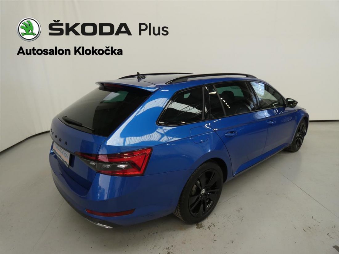 Škoda Superb 2.0 TDI Sportline Combi 7DSG