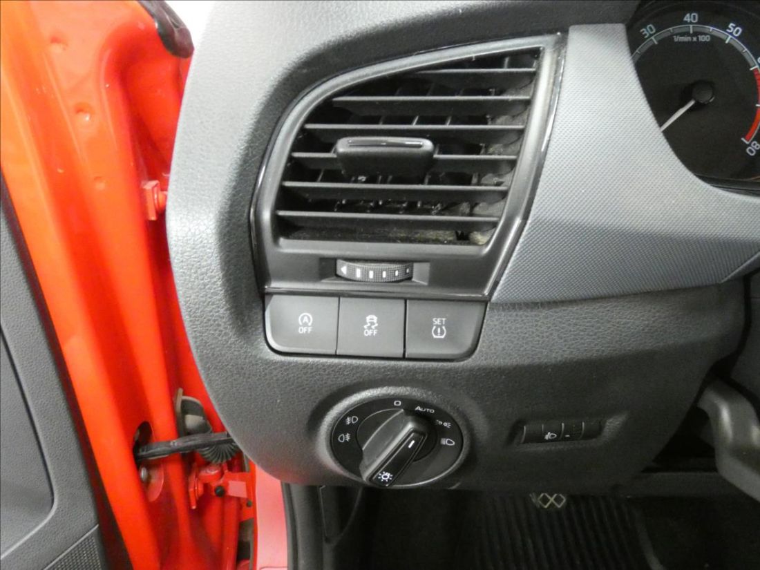 Škoda Fabia 1.0 MPI Active Hatchback