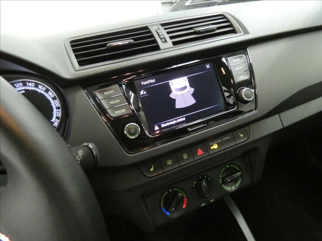 Škoda Fabia 1.0 TSI AmbitionPlus Hatchback