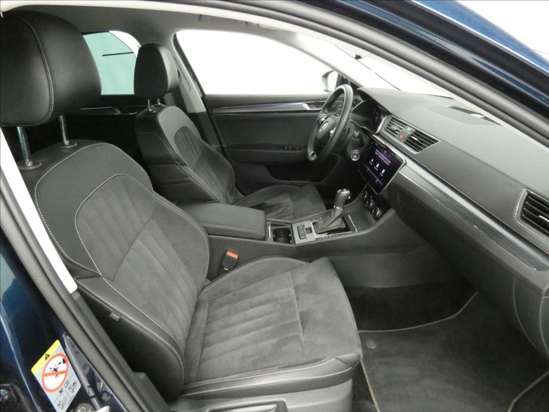 Škoda Superb 2.0 TDI StylePlus Liftback DSG