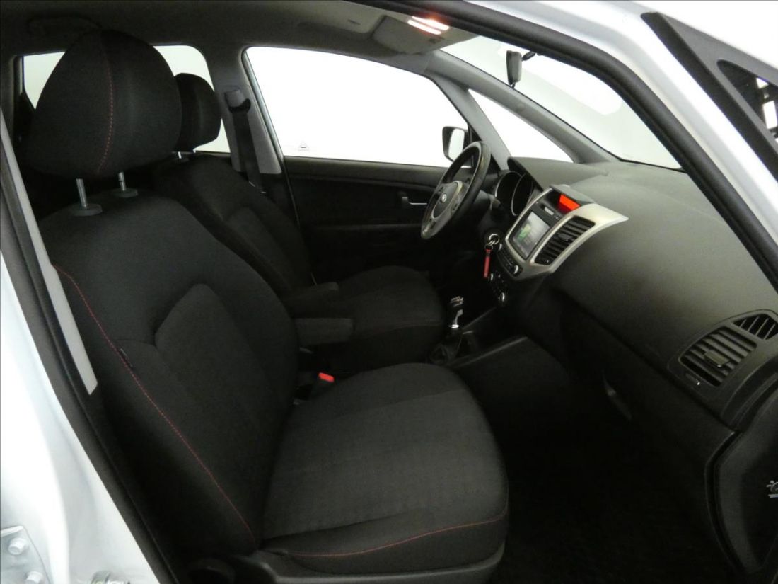 Kia Venga 1.6 CVVT Exclusive Hatchback