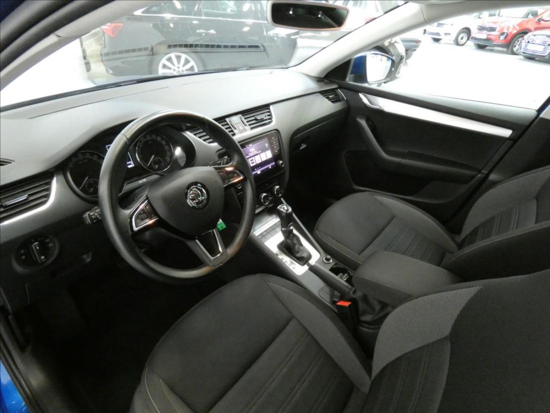 Škoda Octavia 1.6 TDI Ambition Combi 7DSG