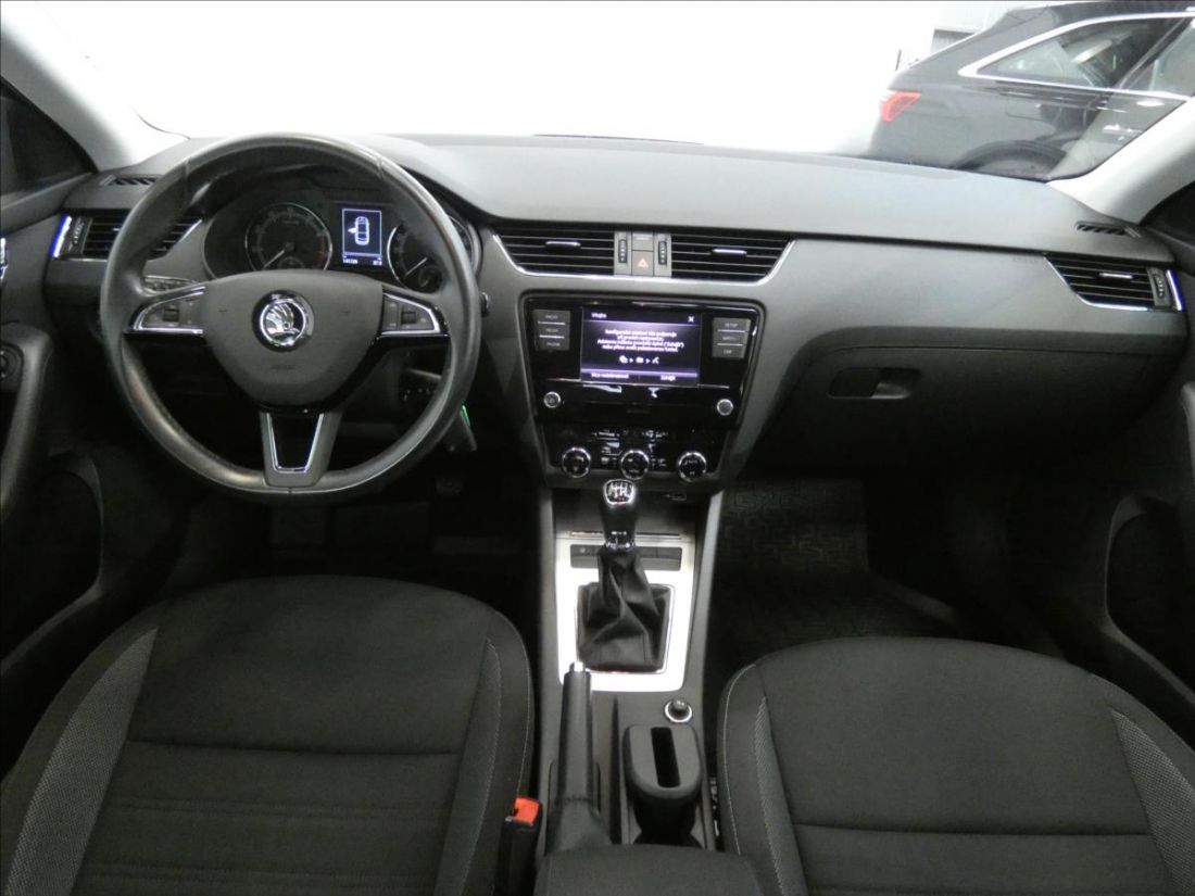 Škoda Octavia 1.5 220917TSI Ambition Liftback