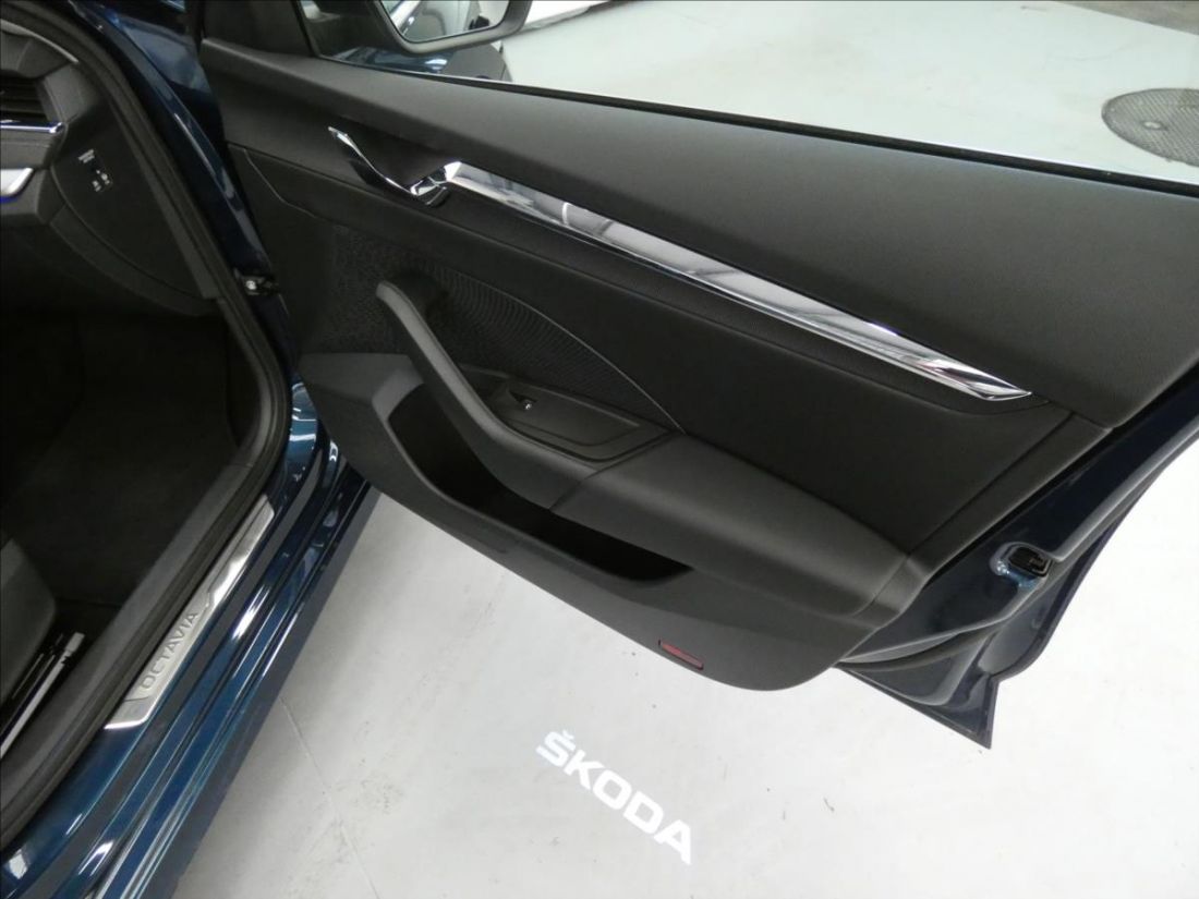 Škoda Octavia 2.0 TDI StylePlus Sedan 7DSG