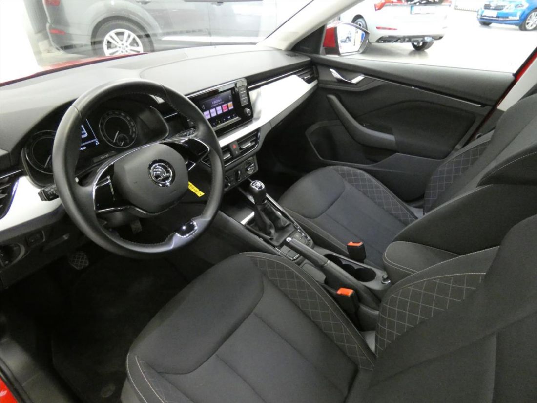 Škoda Scala 1.0 TSI Ambiton Hatchback