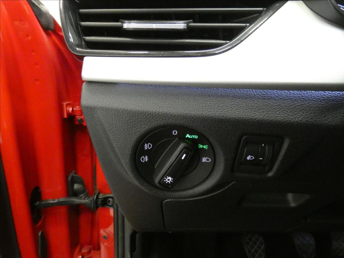 Škoda Scala 1.0 TSI Ambiton Hatchback