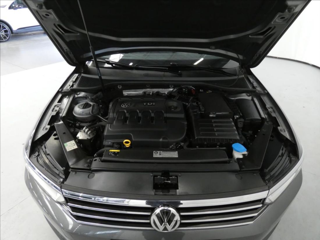 Volkswagen Passat 2.0 TDI Comfortline Combi 6DSG