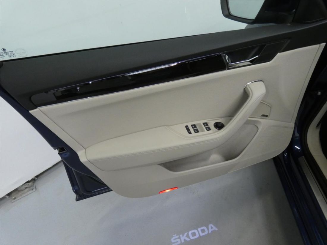 Škoda Superb 2.0 TSI L&K DSG 4x4