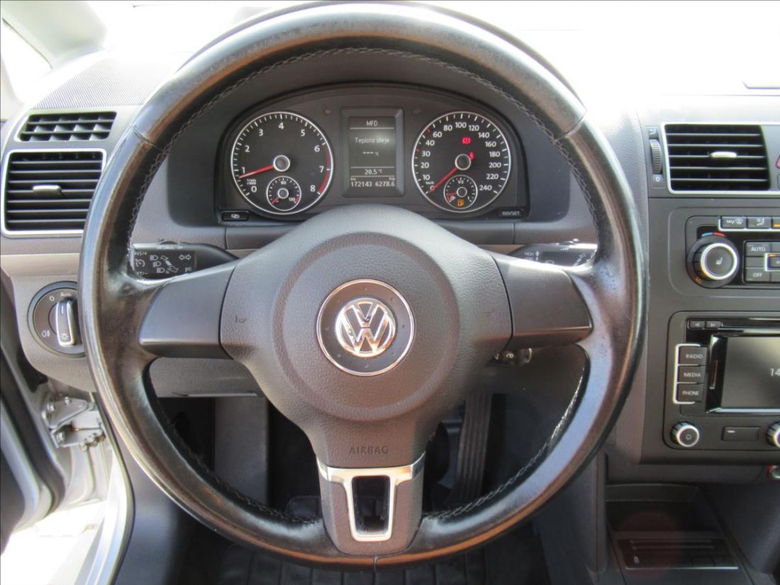 Volkswagen Touran 1.4 TSI Comfortline MPV 7míst