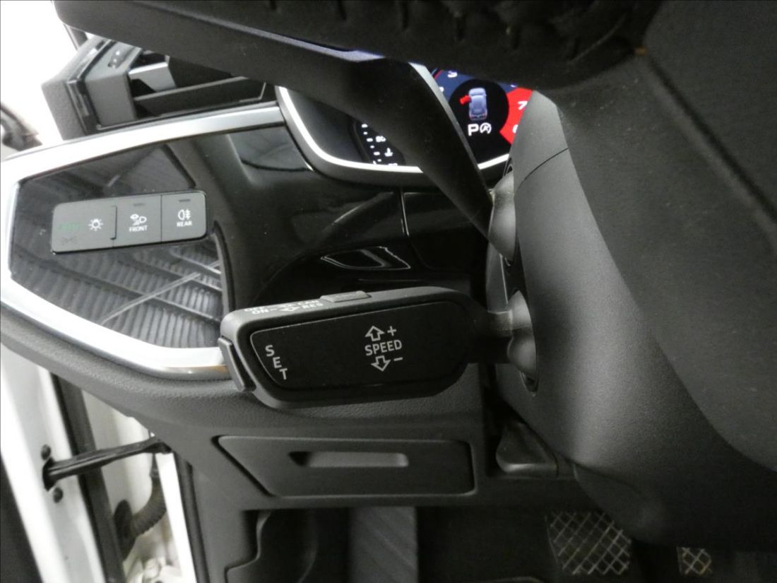 Audi Q3 1.5 TFSI AUT  SUV