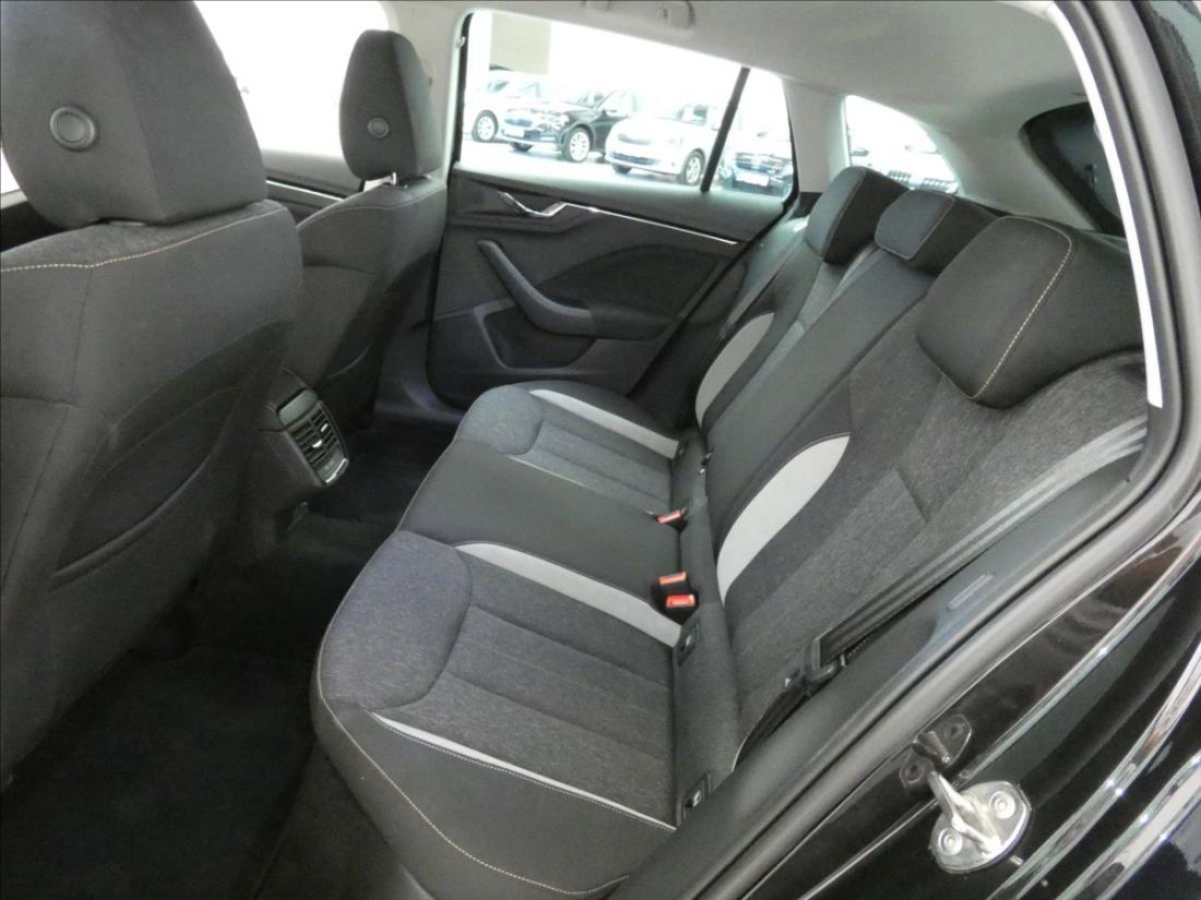 Škoda Scala 1.0 TSI  Style  Hatchback