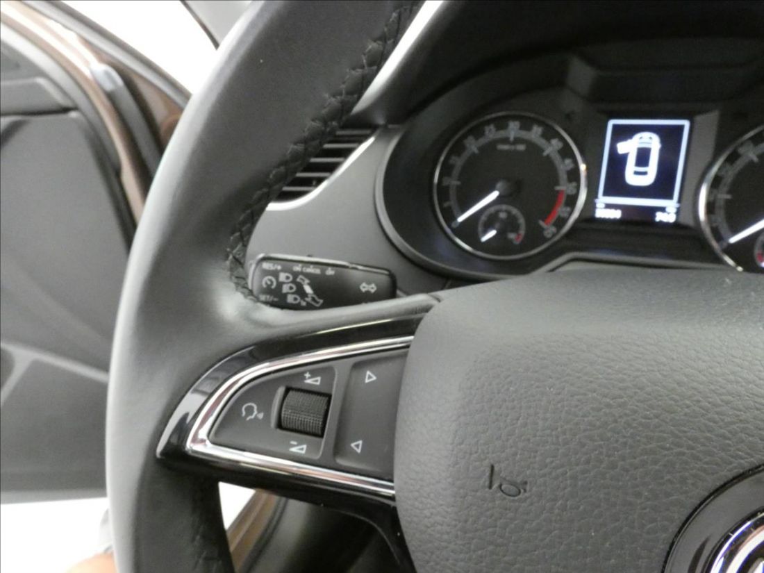 Škoda Octavia 1.6 TDI AmbitionPlus  Combi