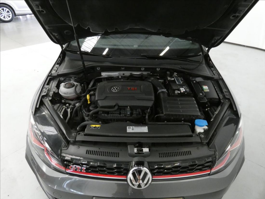 Volkswagen Golf 2.0 TSI GTI Performance GTI