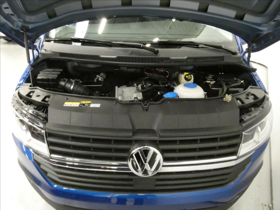 Volkswagen Transporter 2.0 TDI LONG  9 míst