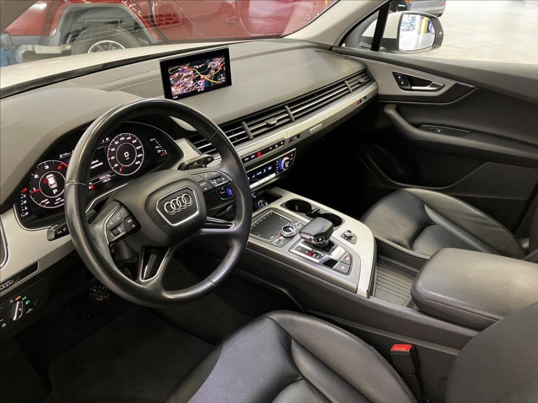 Audi Q7 3.0 TDI  SUV 8TT Quattro