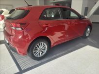 Kia Rio 1.2 MT ECLUSIVE
