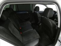 Škoda Superb 2.0 TDI StylePlus Combi DSG 4x4