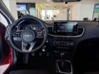 Kia Ceed 1.5 HB T-GDi  MT SPIN