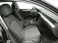 Volkswagen Passat 2.0 TDI Bussines 7DSG Combi