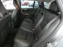 Volvo V60 2.0 D4 Automat Momentum Combi