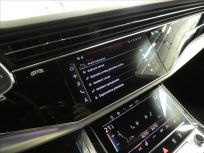 Audi Q8 3.0 50 TDI S-line 8tiptronic