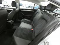 Volkswagen Passat 2.0 TDI Highline Sedan