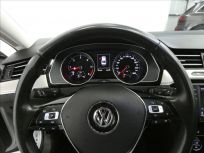 Volkswagen Passat 2.0 TDI Highline Sedan