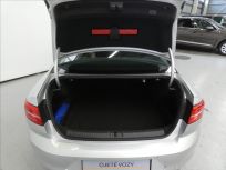 Volkswagen Passat 2.0 TDI Highline Sedan