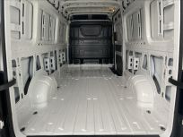 Volkswagen Crafter 2.0 TDI DSG DR