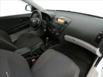 Kia Ceed 1.4 i 80kw Base Hatchback