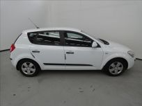 Kia Ceed 1.4 i 80kw Base Hatchback