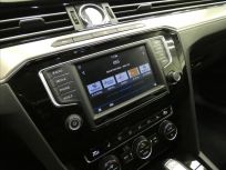 Volkswagen Passat 2.0 TDI 140kW Highline Sedan 6DSG