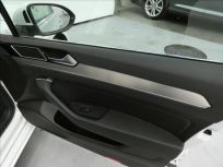 Volkswagen Passat 2.0 TDI 140kW Highline Sedan 6DSG