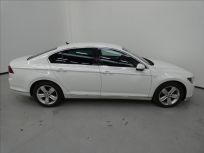 Volkswagen Passat 2.0 TDI 140kW Highline Sedan 6DSG